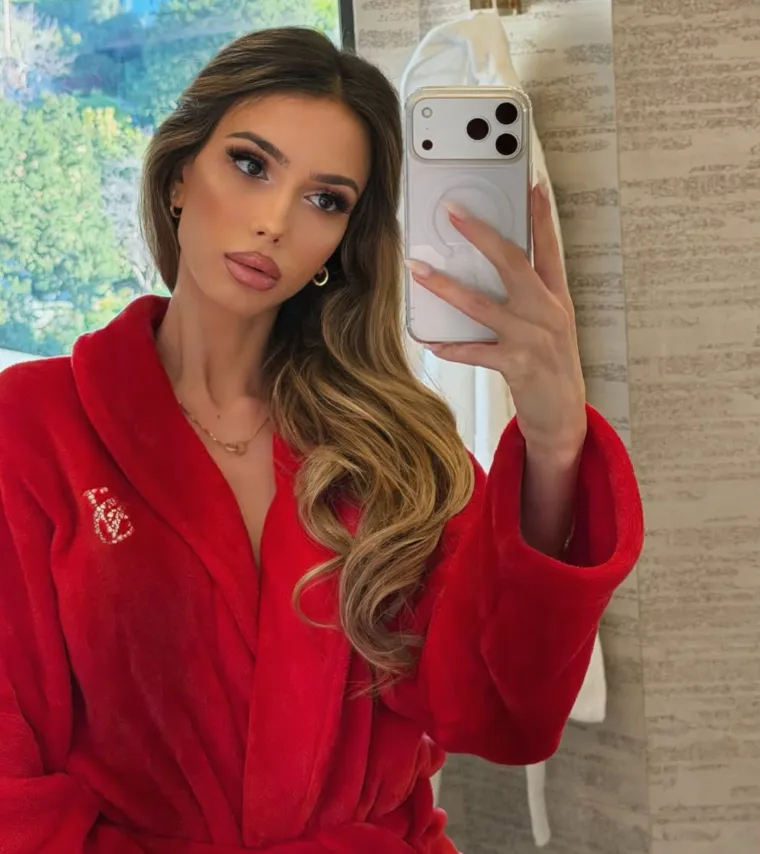 Tko je fatalna Sara? 'Zapela za oko' sinu Donalda Trumpa, uživa u luksuzu i osvaja izgledom