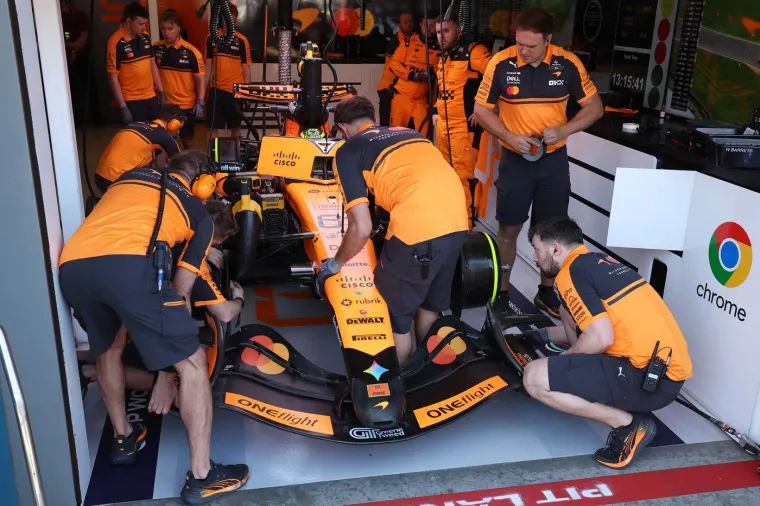 Verstappen izletio sa staze, izgledalo je kao da se bolid zapalio: Helikopter sve nadzirao