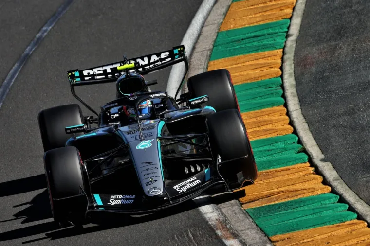 Verstappen izletio sa staze, izgledalo je kao da se bolid zapalio: Helikopter sve nadzirao