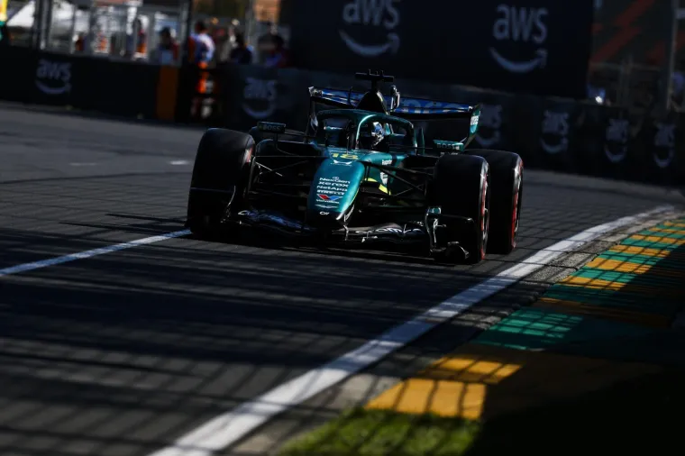 Verstappen izletio sa staze, izgledalo je kao da se bolid zapalio: Helikopter sve nadzirao