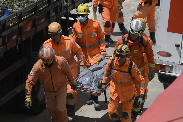 Zgradu progutala zemlja! Ima mrtvih, među spa&scaron;enima dvogodi&scaron;nje dijete: Ove scene nisu za svakoga