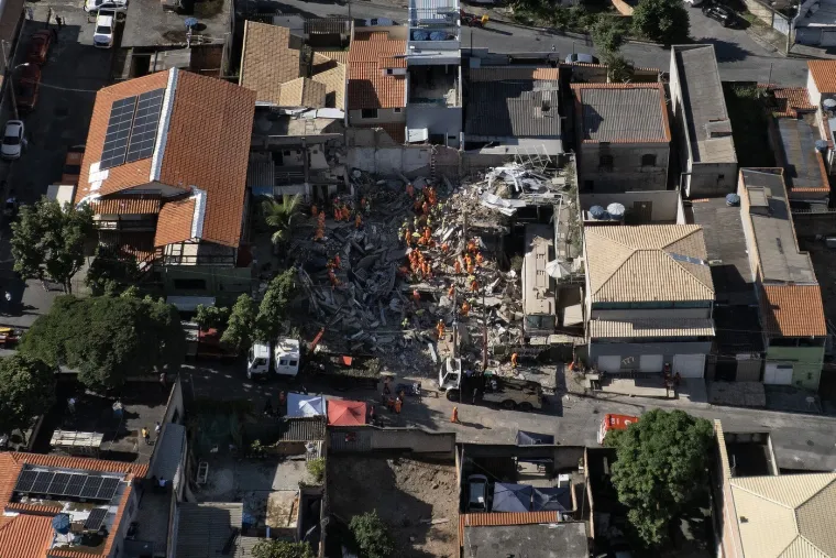 Zgradu progutala zemlja! Ima mrtvih, među spa&scaron;enima dvogodi&scaron;nje dijete: Ove scene nisu za svakoga