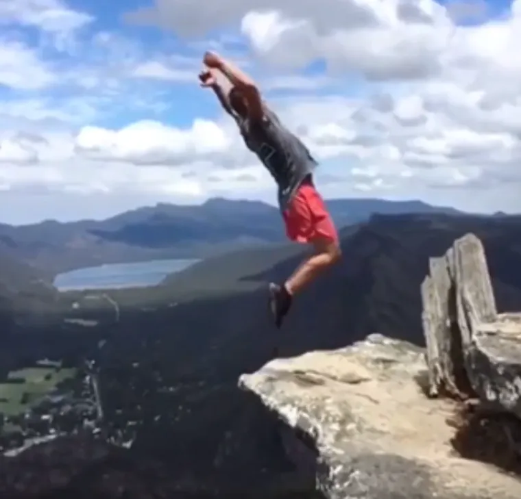 Ove fotke obja&scaron;njavaju za&scaron;to žene žive duže od mu&scaron;karaca: Neke su ba&scaron; zastra&scaron;ujuće