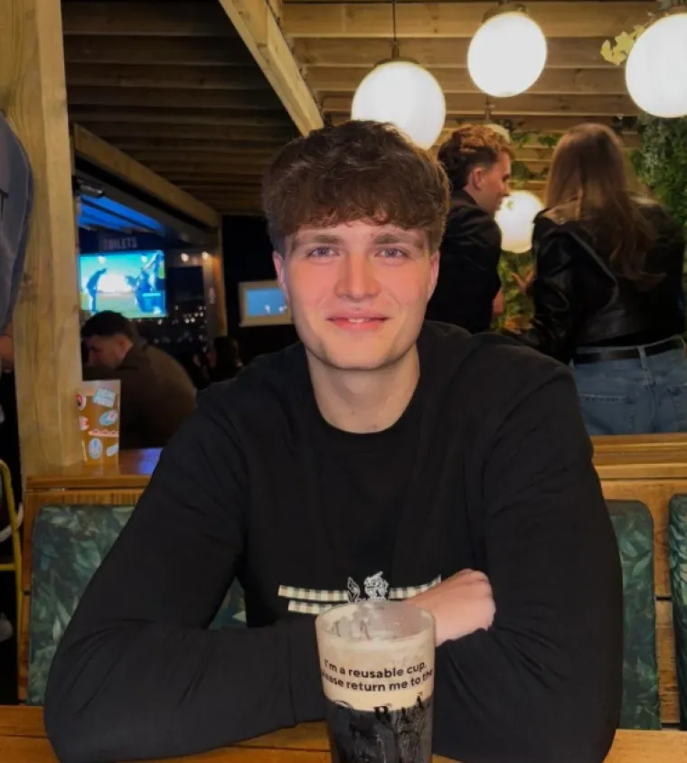 Nevjerojatno koliko se ljudi mogu promijeniti u par godina: Ove osobe vi&scaron;e ne sliče na sebe