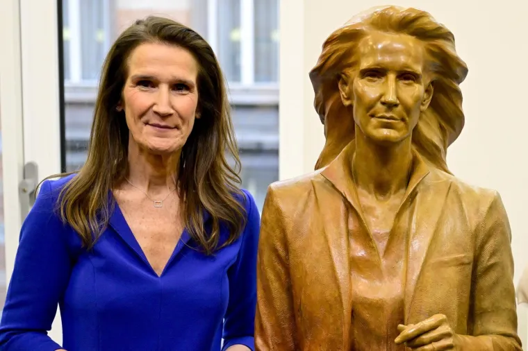 One su utjecajne i moćne: Žene koje su zasjale na vodećim pozicijama i pokorile svijet