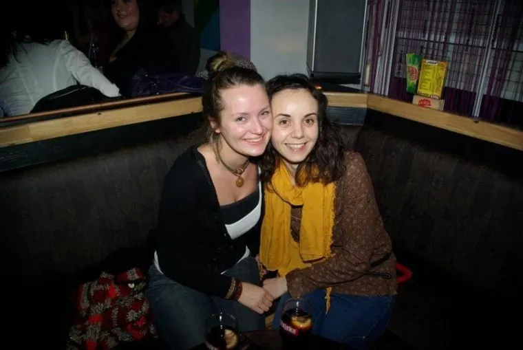 Dugokose ljepotice mamile poglede i plesale do dugo u noć