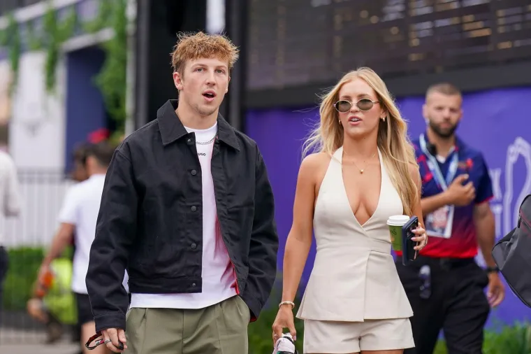 Odu&scaron;evila ogrlicom od 300.000 eura pa ukrala show u Australiji: Nema tko se nije okrenuo za njom