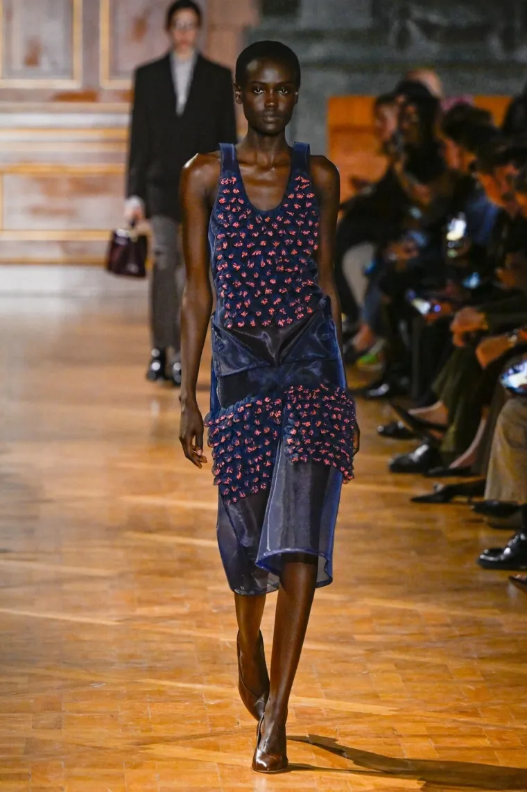 Victoria Beckham priredila ne&scaron;to o čemu svi pričaju: Niz poznatih pažljivo je pratilo