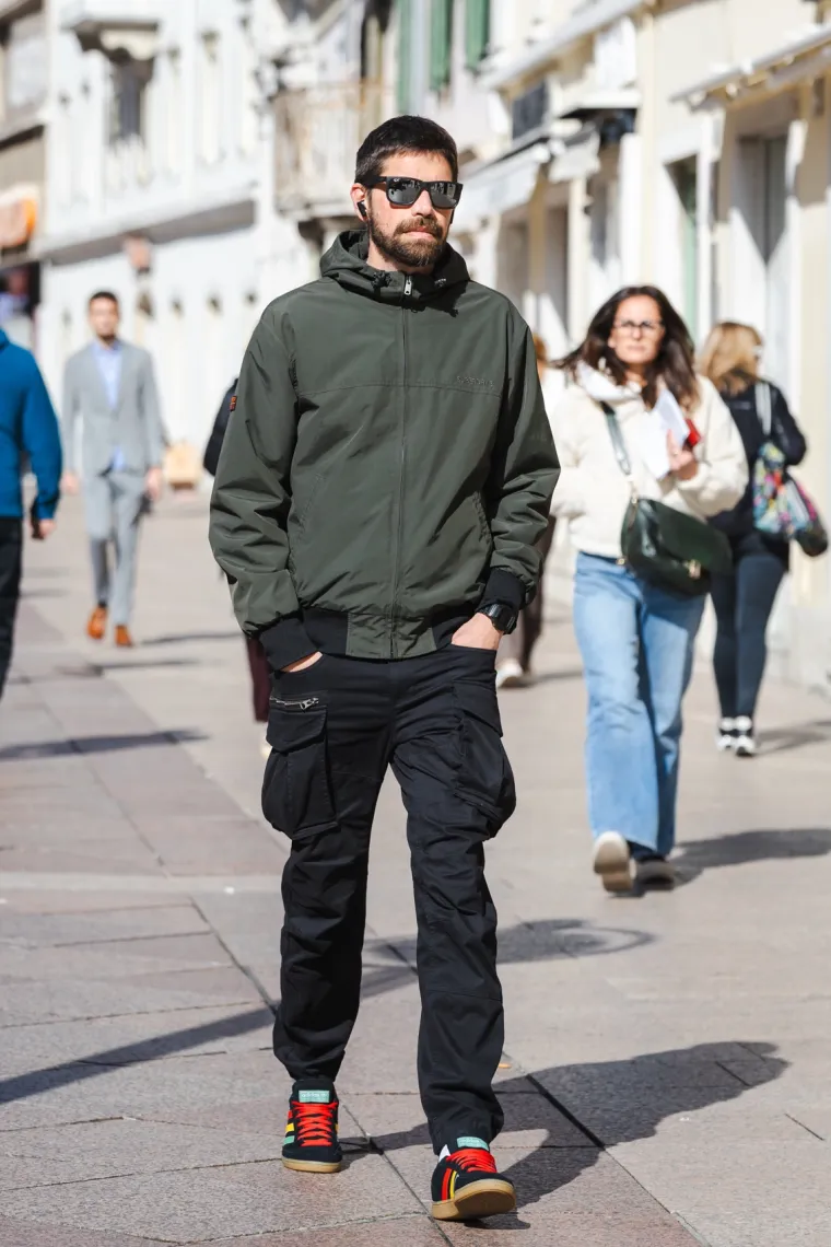 &Scaron;pica u Rijeci nikad vruća: Tri dame u kožnim outfitima zapalile Korzo