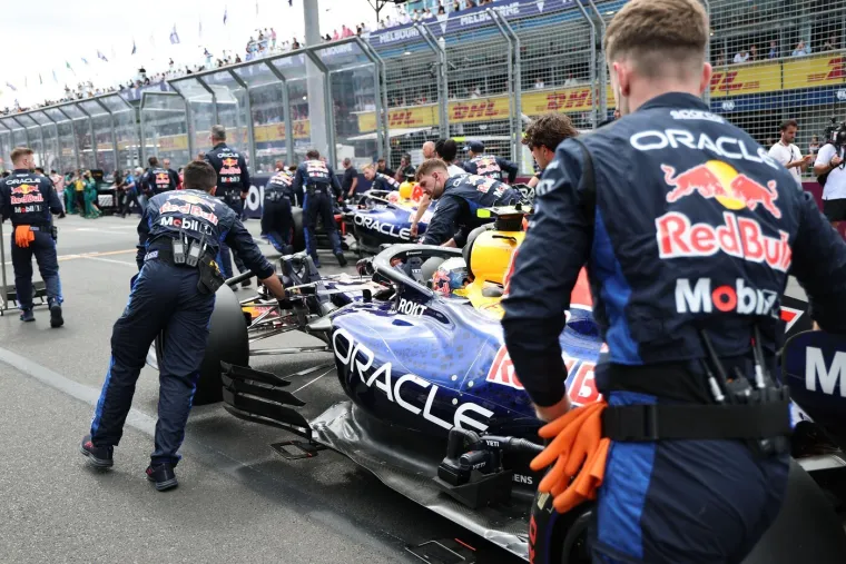 Počela je nova sezona sporta za kojim su svi ludi: Američki glumac ukrao pozornost