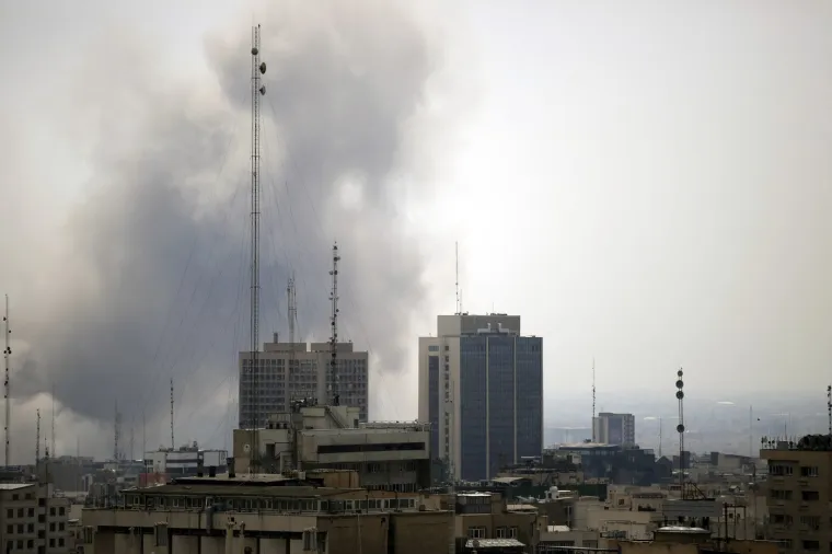 Eksplozije i goleme vatrene kugle, Izraelci prizvali apokalipsu u Teheranu: 'Iran mora pasti!'