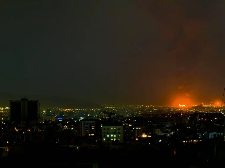 Eksplozije i goleme vatrene kugle, Izraelci prizvali apokalipsu u Teheranu: 'Iran mora pasti!'