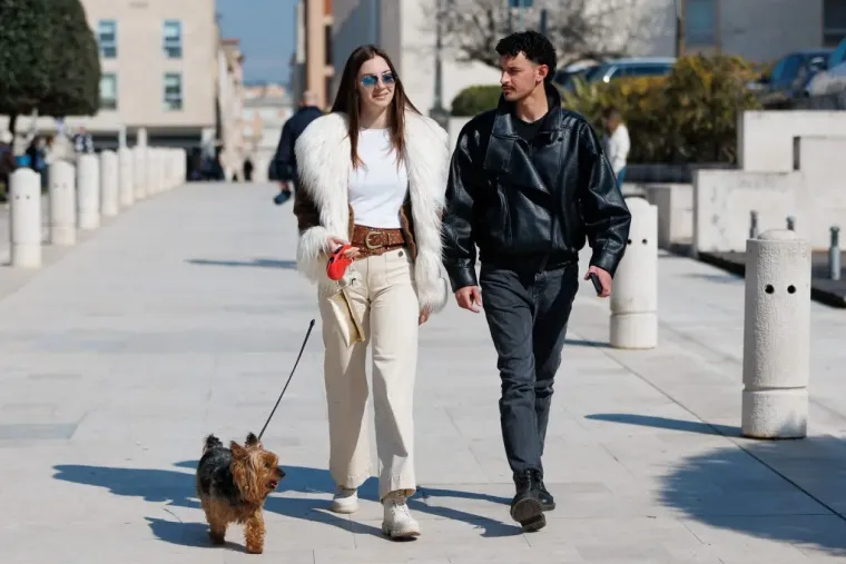 Sunčano vrijeme, kava i lijepe djevojke: Pogledajte tko je sve zablistao ovog vikenda u centru Zadra