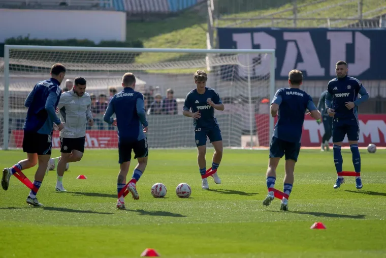 Pazite s kim je 'uhvaćen' Rakitić uoči derbija s Dinamom, Livajino lice govori sve