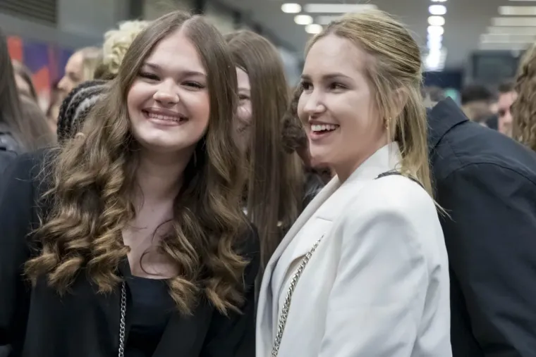 Koliko ljepotica na jednom mjestu! Legice okupirale Gradski vrt zbog Jakova Jozinovića