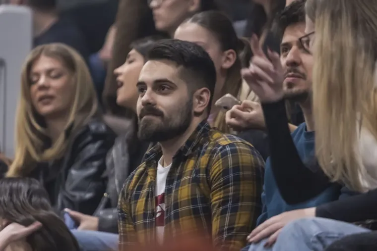 Koliko ljepotica na jednom mjestu! Legice okupirale Gradski vrt zbog Jakova Jozinovića