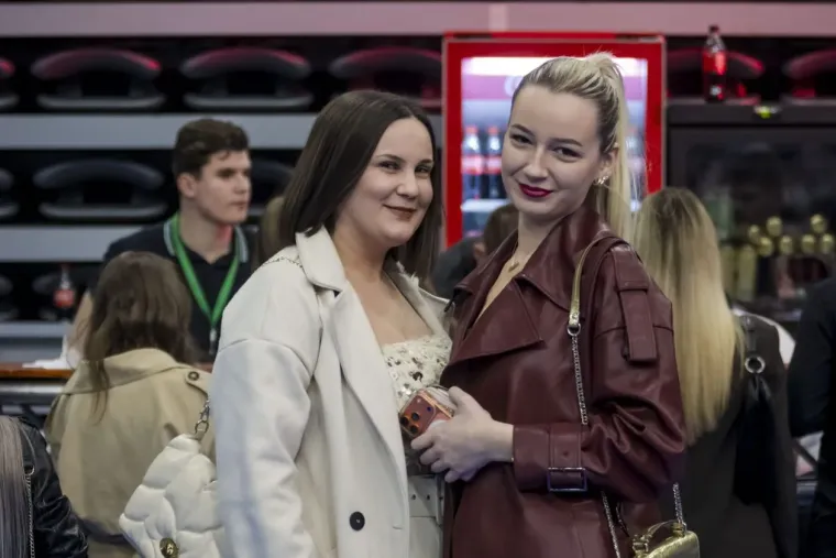 Koliko ljepotica na jednom mjestu! Legice okupirale Gradski vrt zbog Jakova Jozinovića