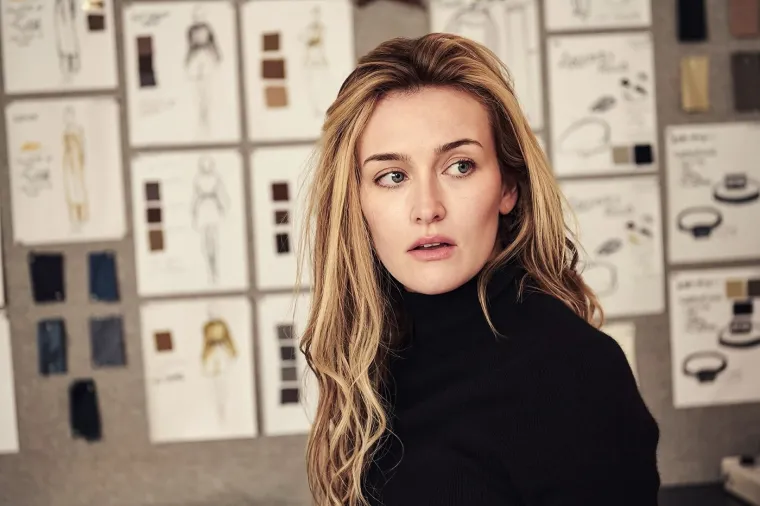 Cijeli svijet bruji o predivnoj plavu&scaron;i koja je utjelovila nesretnu Carolyn Bessette Kennedy