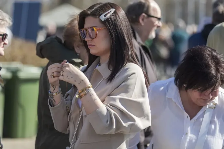 Legica za kojom su se svi okretali: Brineta s dugim nogama zasjala na sajmu u Osijeku