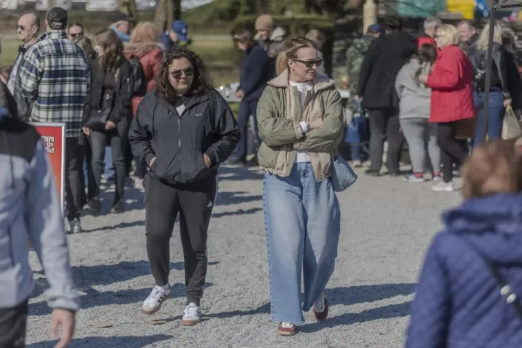 Legica za kojom su se svi okretali: Brineta s dugim nogama zasjala na sajmu u Osijeku