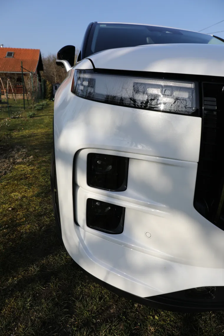 Jedan jako ozbiljan SUV: Snažan, udoban i predivan, a potro&scaron;nja? Zaboravite kad ste točili