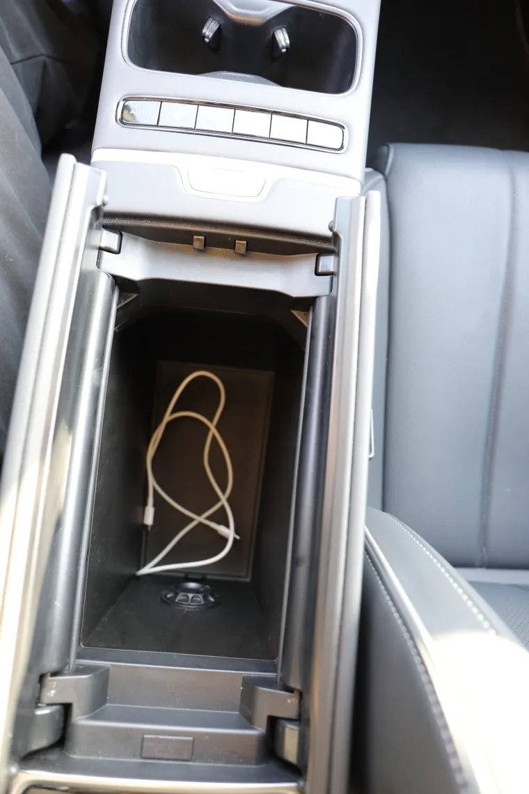 Jedan jako ozbiljan SUV: Snažan, udoban i predivan, a potro&scaron;nja? Zaboravite kad ste točili