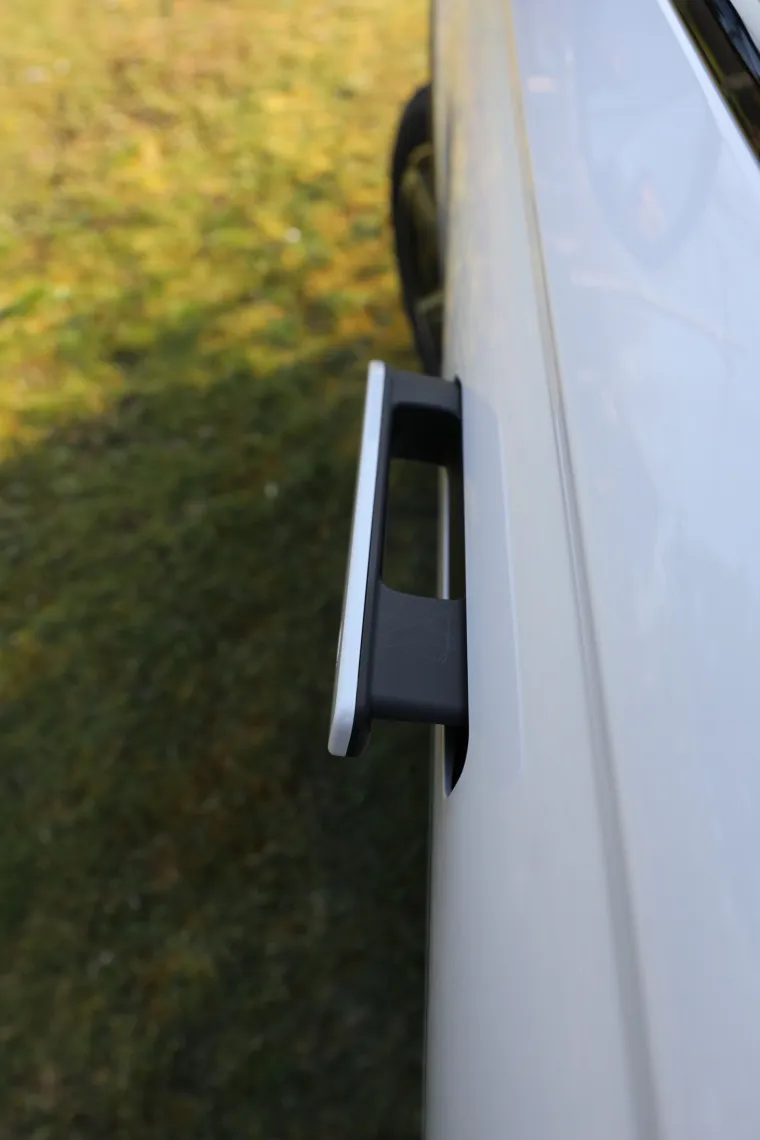 Jedan jako ozbiljan SUV: Snažan, udoban i predivan, a potro&scaron;nja? Zaboravite kad ste točili