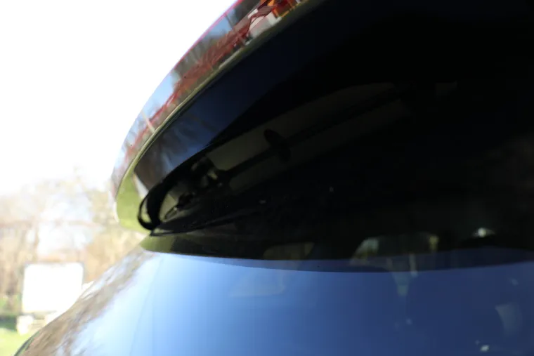 Jedan jako ozbiljan SUV: Snažan, udoban i predivan, a potro&scaron;nja? Zaboravite kad ste točili