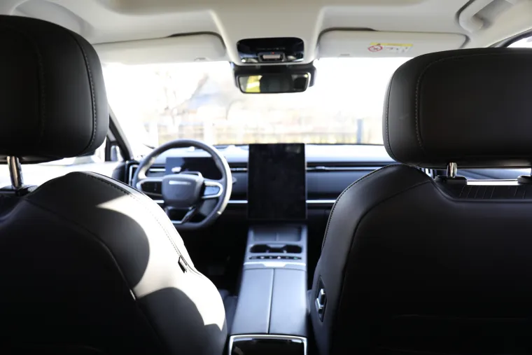 Jedan jako ozbiljan SUV: Snažan, udoban i predivan, a potro&scaron;nja? Zaboravite kad ste točili