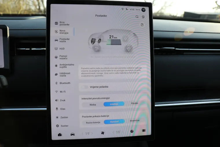 Jedan jako ozbiljan SUV: Snažan, udoban i predivan, a potro&scaron;nja? Zaboravite kad ste točili