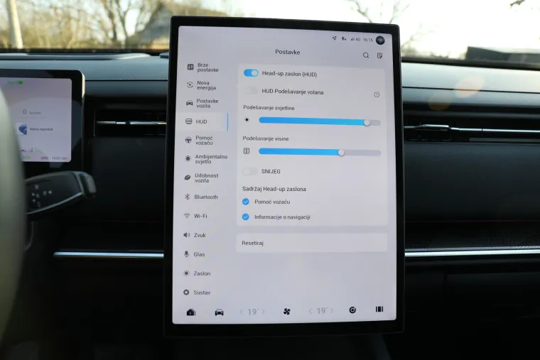 Jedan jako ozbiljan SUV: Snažan, udoban i predivan, a potro&scaron;nja? Zaboravite kad ste točili