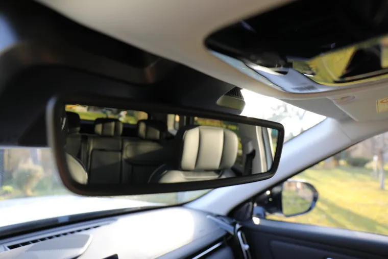 Jedan jako ozbiljan SUV: Snažan, udoban i predivan, a potro&scaron;nja? Zaboravite kad ste točili