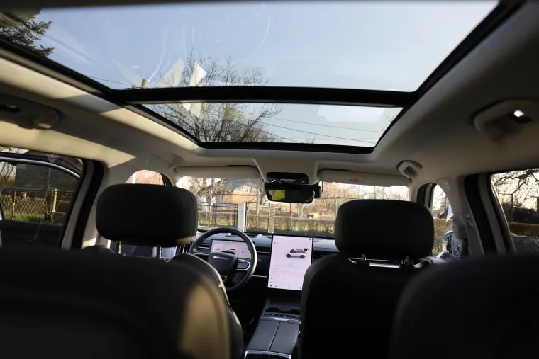 Jedan jako ozbiljan SUV: Snažan, udoban i predivan, a potro&scaron;nja? Zaboravite kad ste točili