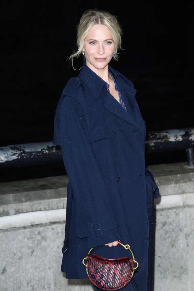 Sestra Care Delevingne nikad zgodnija: Devet mjeseci nakon poroda pokazala vitku figuru