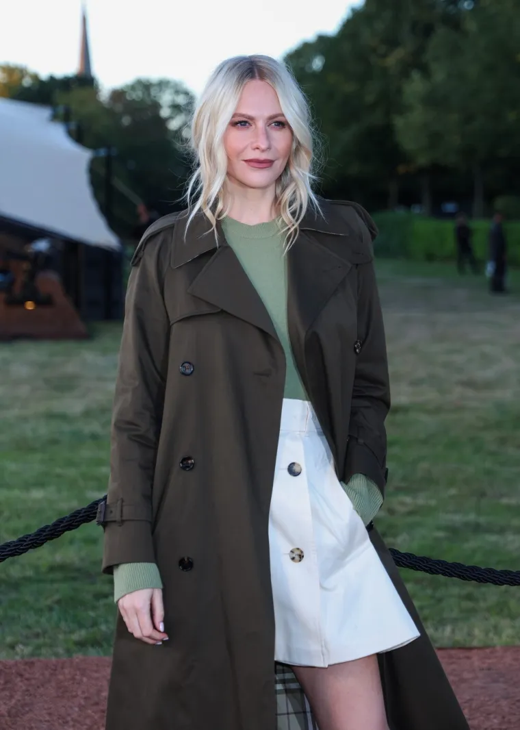 Sestra Care Delevingne nikad zgodnija: Devet mjeseci nakon poroda pokazala vitku figuru