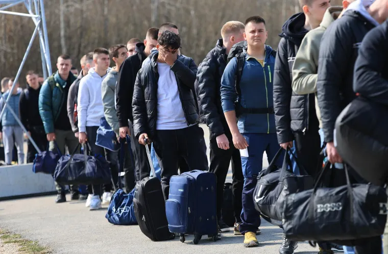 Ovi Hrvati su danas krenuli na vojni rok, pogledajte &scaron;to su dobili: 'Apsolutno su spremni!'