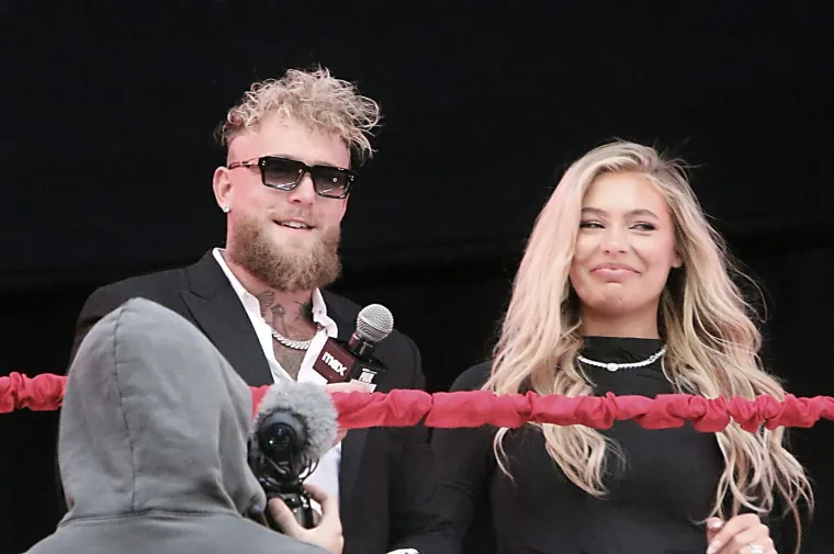 Najljep&scaron;a sporta&scaron;ica od slavnog zaručnika dobila poklon vrijedan pola milijuna dolara