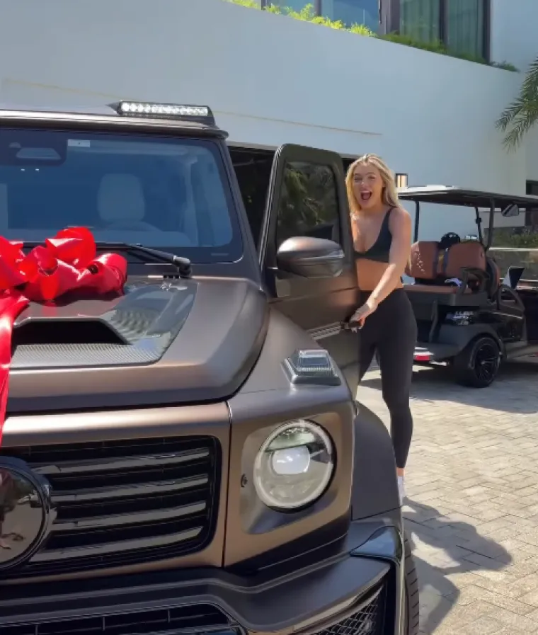 Najljep&scaron;a sporta&scaron;ica od slavnog zaručnika dobila poklon vrijedan pola milijuna dolara