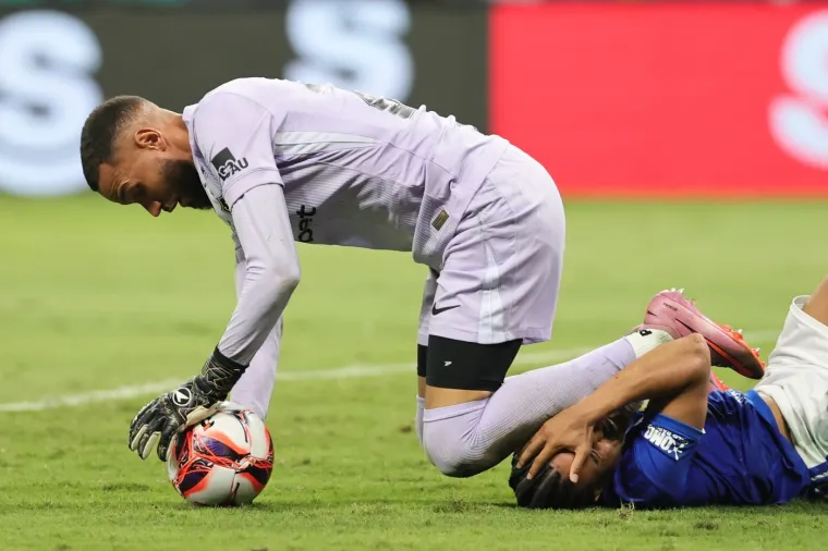 Makljaža kakvu svijet ne pamti! Pogledajte masovnu tučnjavu u Brazilu, sudac pokazao 23 crvena!