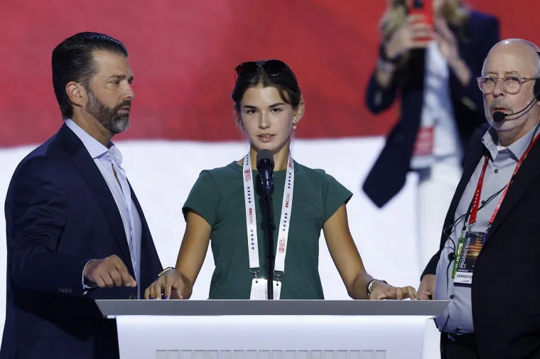 Tko je unuka Donalda Trumpa? Pozirala uz vojne helikoptere pa izazvala burne reakcije