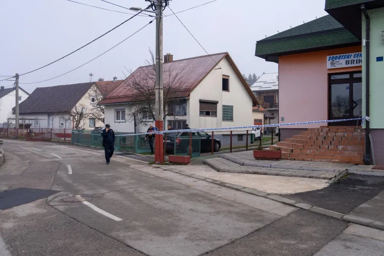 Policija na mjestu dvostrukog ubojstva u Gospiću, objavljene prve fotografije
