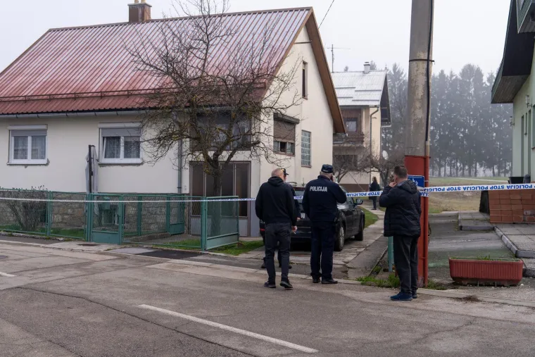 Policija na mjestu dvostrukog ubojstva u Gospiću, objavljene prve fotografije