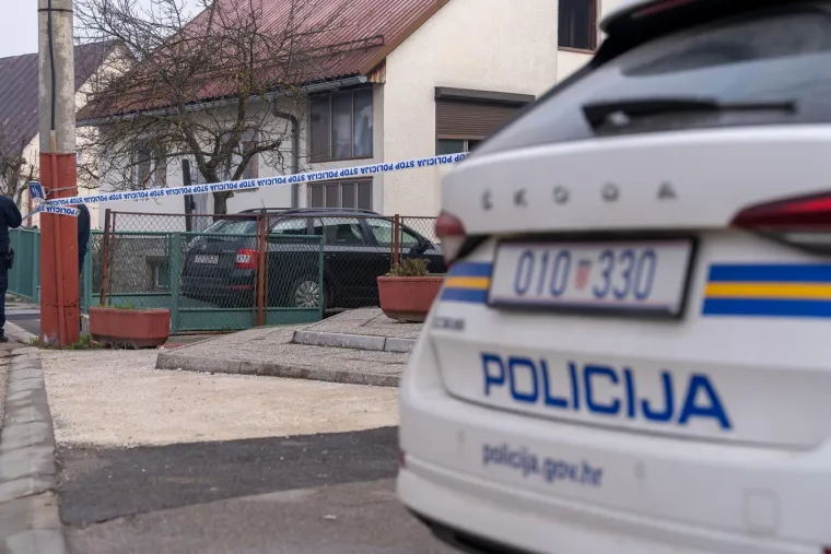 Policija na mjestu dvostrukog ubojstva u Gospiću, objavljene prve fotografije