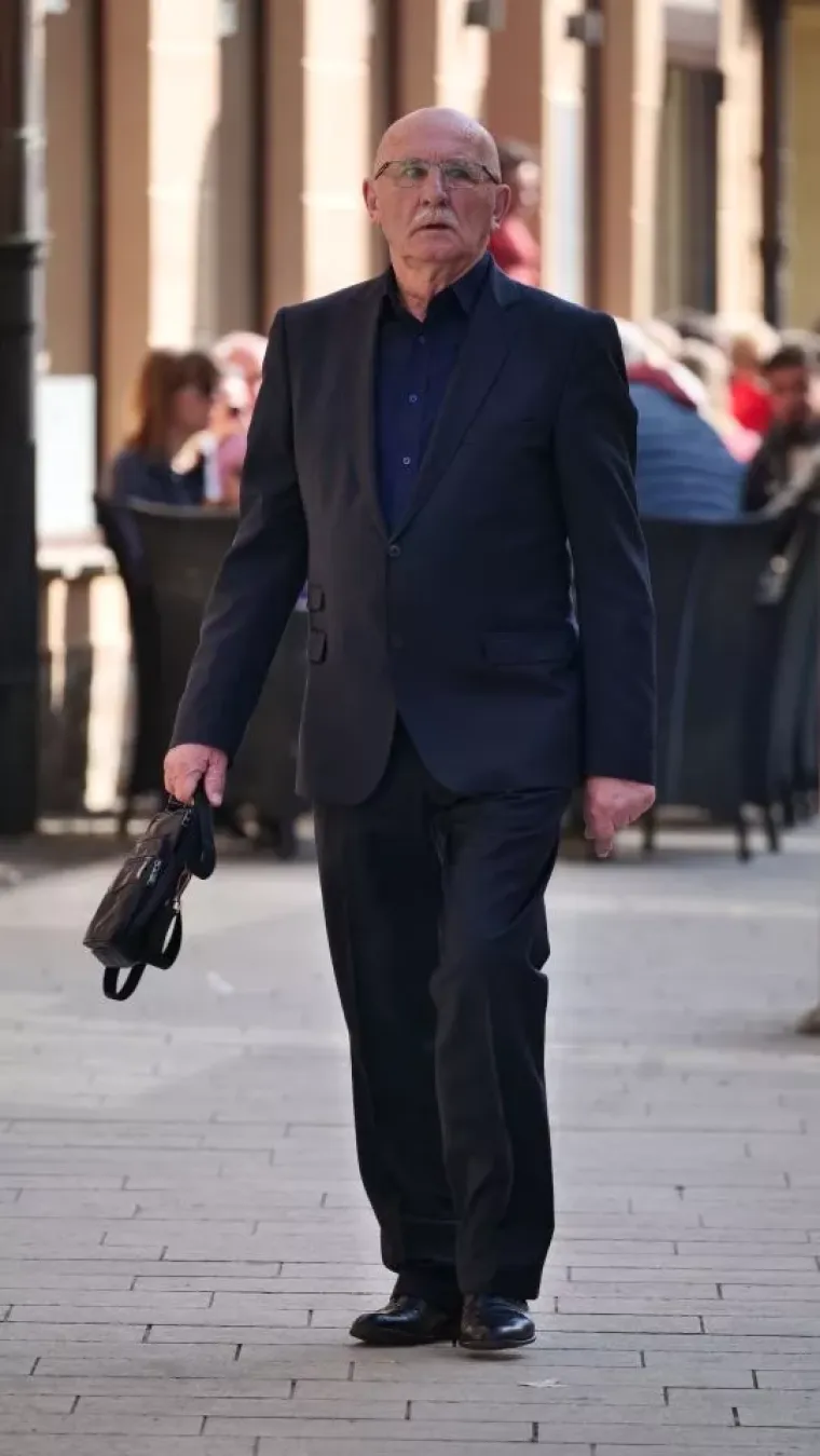 Svi su gledali u nasmijanu brinetu na &scaron;pici u Čakovcu: Njezin outfit pun je pogodak