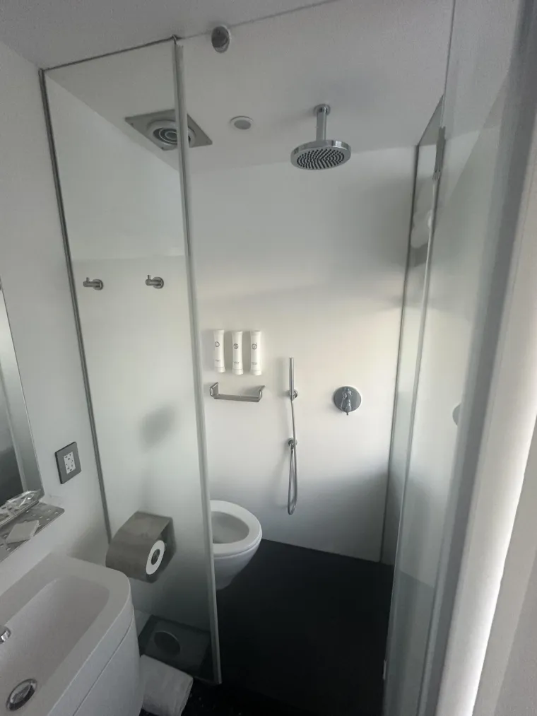 Ovo su zasigurno najgore hotelske sobe u koje su gosti ikad kročili, prizori će vas zgroziti