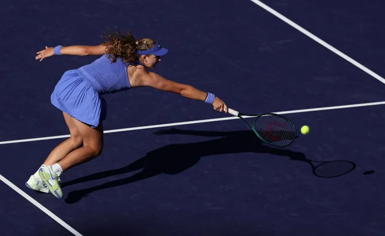 'Nova Marija &Scaron;arapova' zgrozila svijet: Razbijala rekete pa vikala prostote, pomračio joj se um