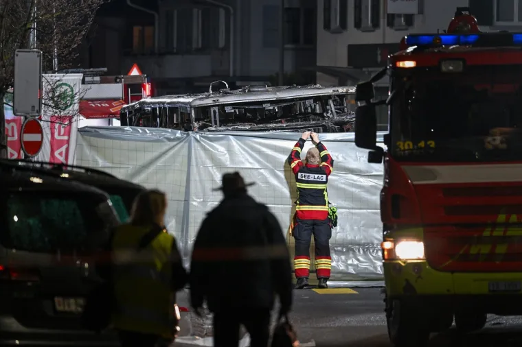 Ljudi živi gorjeli, od autobusa ostao samo kostur: Sablasni prizori s mjesta horora