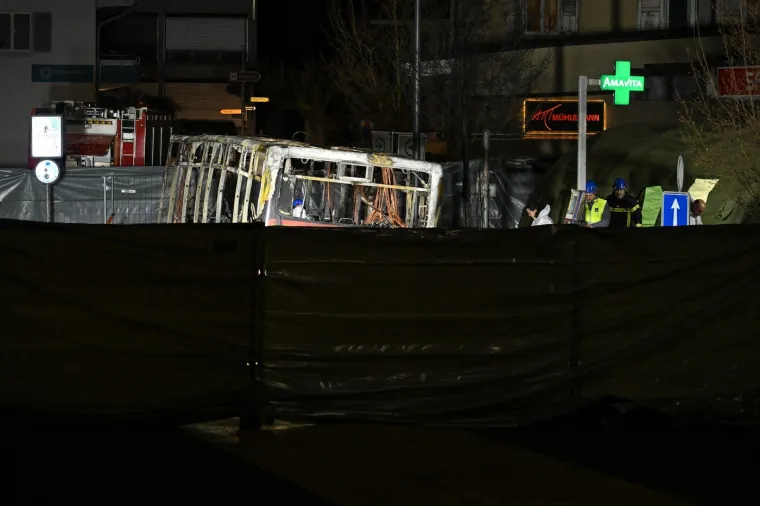 Ljudi živi gorjeli, od autobusa ostao samo kostur: Sablasni prizori s mjesta horora