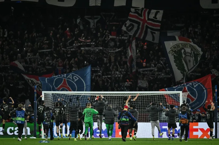 Chelseajeva zvijezda odgurnula skupljača lopti, te&scaron;ko je opisati &scaron;to se potom dogodilo