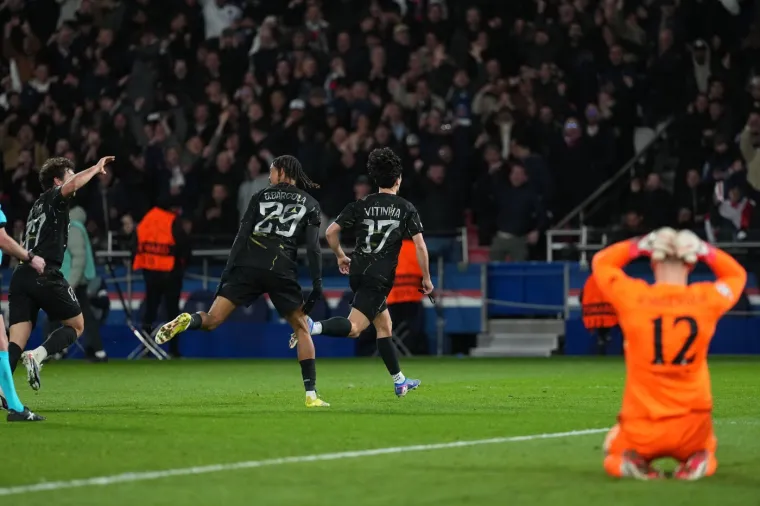 Chelseajeva zvijezda odgurnula skupljača lopti, te&scaron;ko je opisati &scaron;to se potom dogodilo